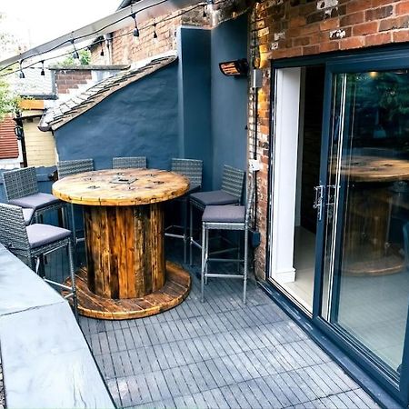 4 Bedroom - Sleep 9 Home In Cheadle Staffordshire - Alton Towers Polar Express Dimmingsdale Peak District Trentham Gardens Water World Екстериор снимка